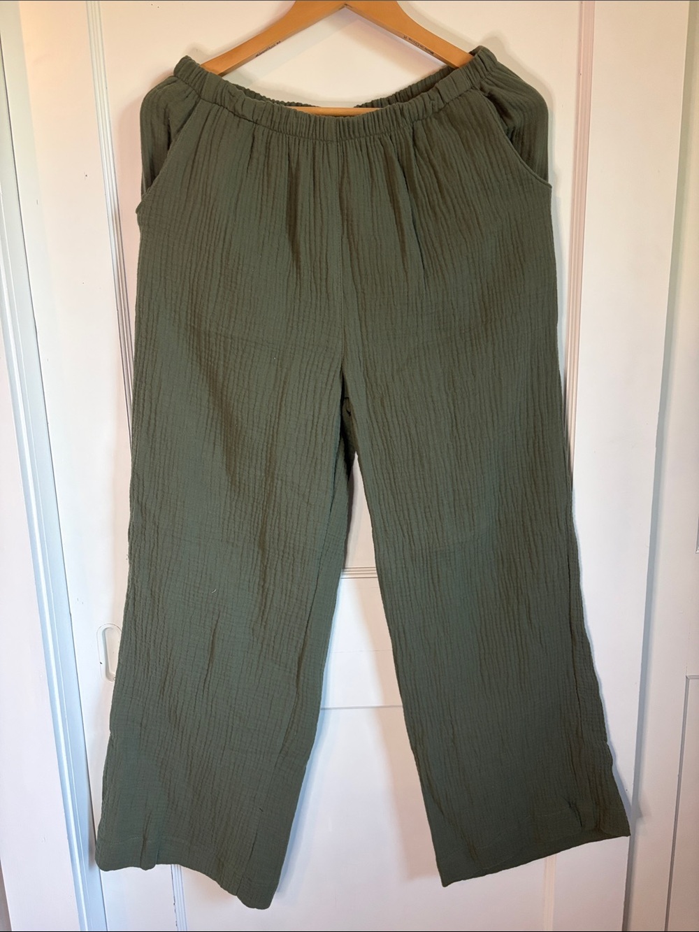 Final Touch Olive Green Wide-Leg Women’s Pants